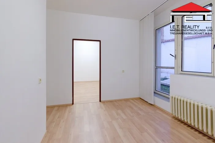 Pronájem kanceláře, Praha - Nové Město, Zlatnická, 23 m2