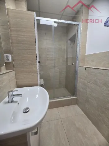 Prodej bytu 3+1, Chomutov, Kundratická, 71 m2