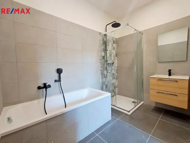 Pronájem bytu 2+kk, Police nad Metují, Masarykovo náměstí, 47 m2