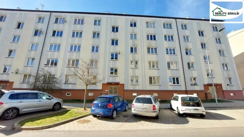 Pronájem bytu 2+1, Cheb, Kosmonautů, 60 m2