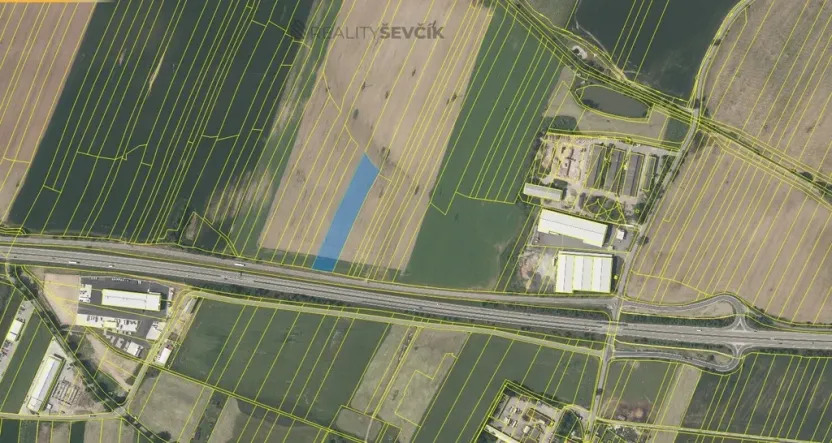 Prodej komerčního pozemku, Hůry, 7981 m2