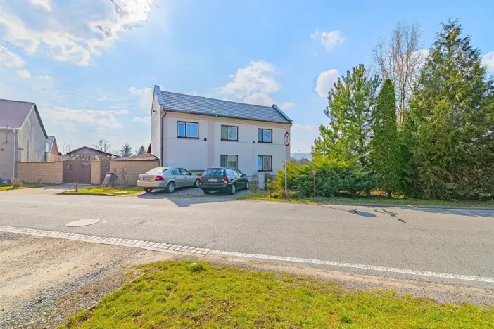 Prodej rodinného domu, Luběnice, 180 m2
