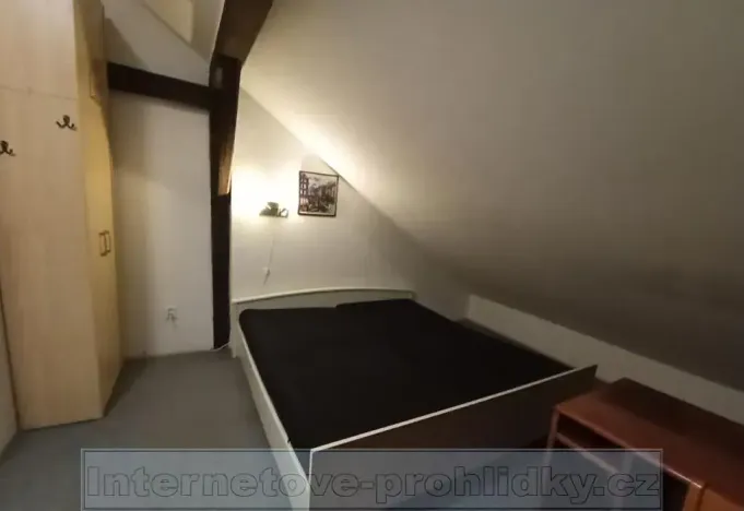 Pronájem pokoje, Praha - Holyně, 17 m2