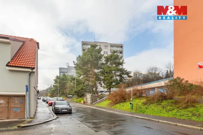 Pronájem bytu 2+1, Praha, Pod lipami, 42 m2