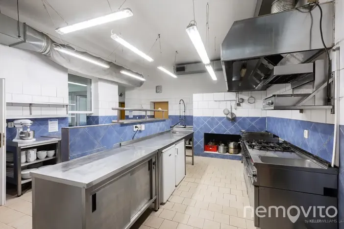 Prodej restaurace, Týnec nad Sázavou, 479 m2