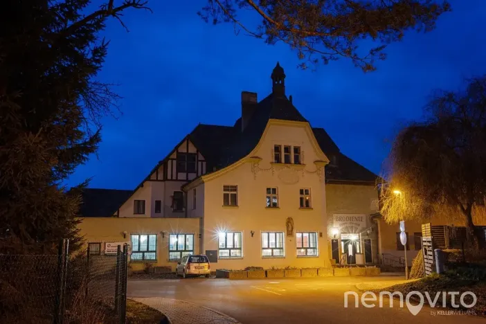 Prodej restaurace, Týnec nad Sázavou, 479 m2