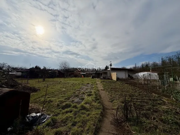 Prodej zahrady, Most, 390 m2