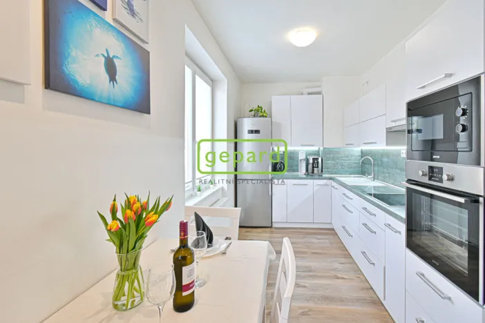 Pronájem bytu 2+kk, Brno - Horní Heršpice, Bednářova, 65 m2