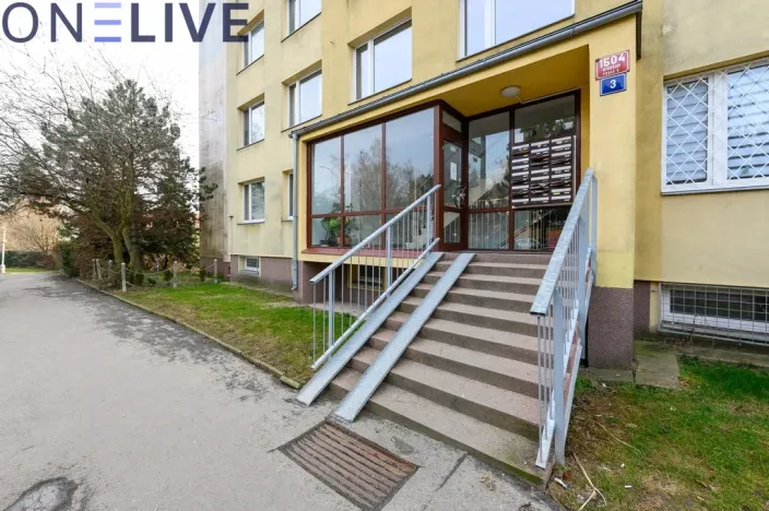 Pronájem bytu 3+kk, Praha, Flöglova, 72 m2