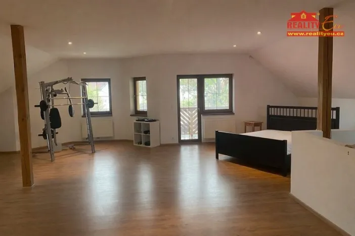 Prodej rodinného domu, Praha, Na Rybníčku, 177 m2