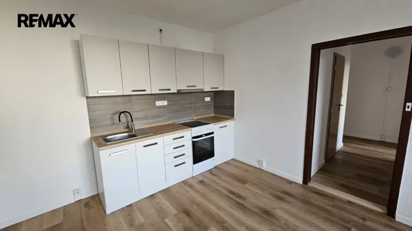 Pronájem bytu 2+kk, Písek, Vinařického, 43 m2