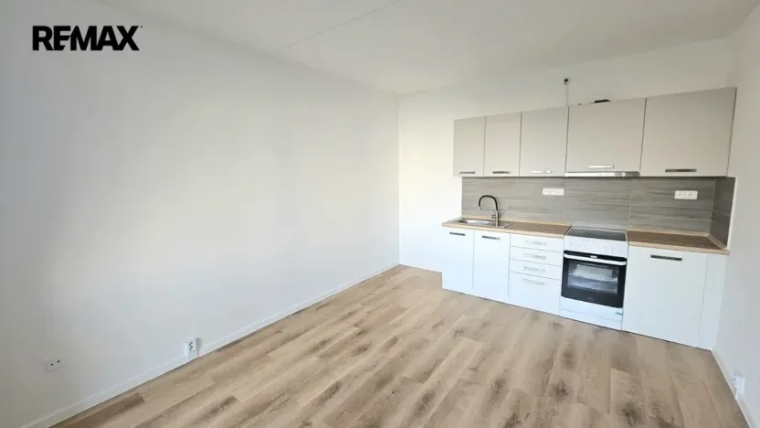 Pronájem bytu 2+kk, Písek, Vinařického, 43 m2