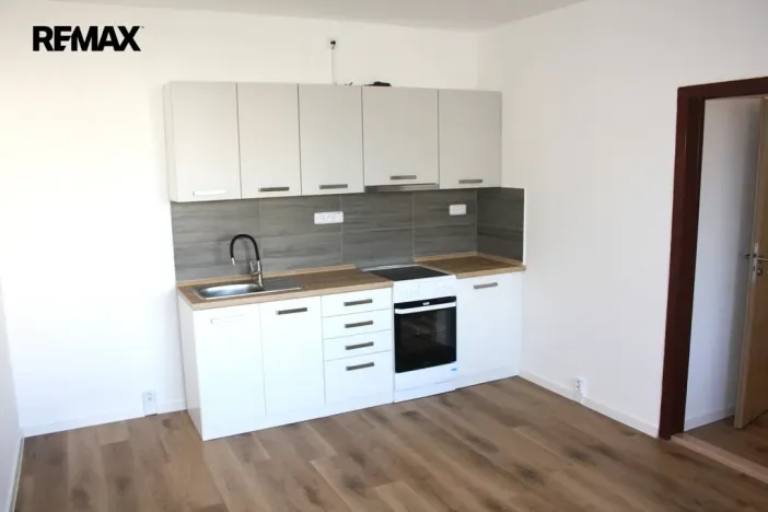 Pronájem bytu 2+kk, Písek, Vinařického, 43 m2