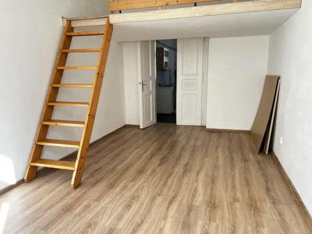 Pronájem bytu 2+kk, Praha - Nusle, Svatoslavova, 40 m2