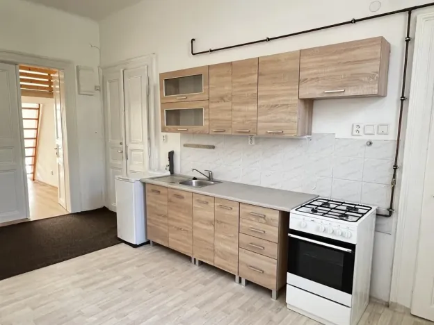 Pronájem bytu 2+kk, Praha - Nusle, Svatoslavova, 40 m2