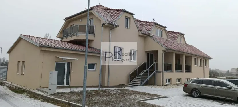 Prodej bytu 2+kk, Hevlín, 63 m2