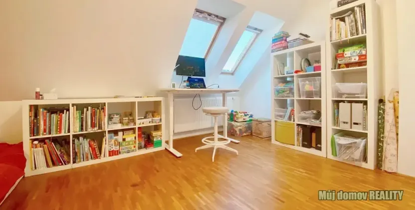 Pronájem bytu 3+kk, Praha - Žižkov, Buchovcova, 82 m2