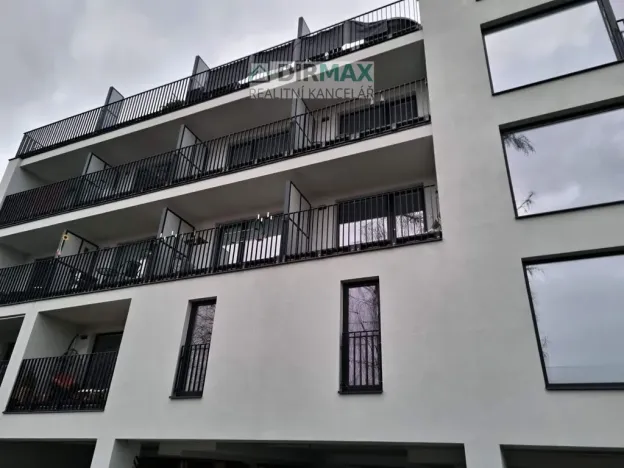 Pronájem bytu 1+kk, Plzeň, Radyňská, 31 m2