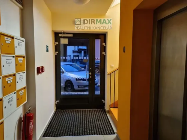 Pronájem bytu 1+kk, Plzeň, Radyňská, 31 m2