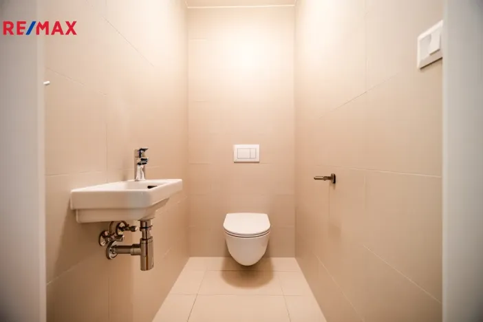 Pronájem bytu 3+kk, Praha - Vysočany, Pechmanových, 86 m2