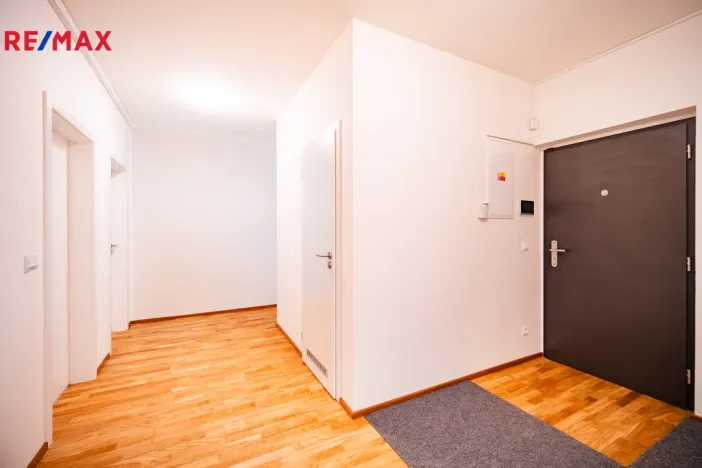 Pronájem bytu 3+kk, Praha - Vysočany, Pechmanových, 86 m2