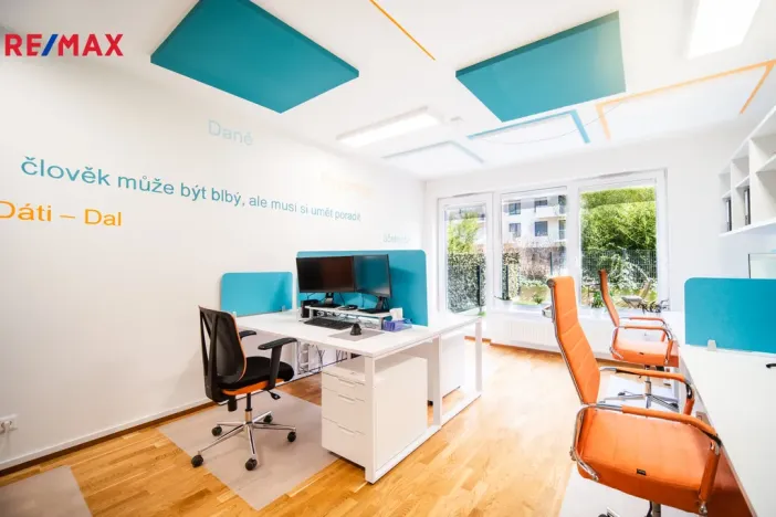 Pronájem kanceláře, Praha - Vysočany, Pechmanových, 91 m2