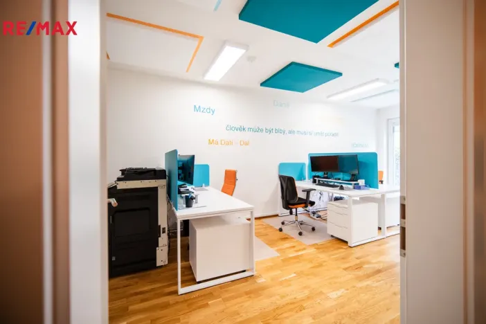 Pronájem kanceláře, Praha - Vysočany, Pechmanových, 91 m2