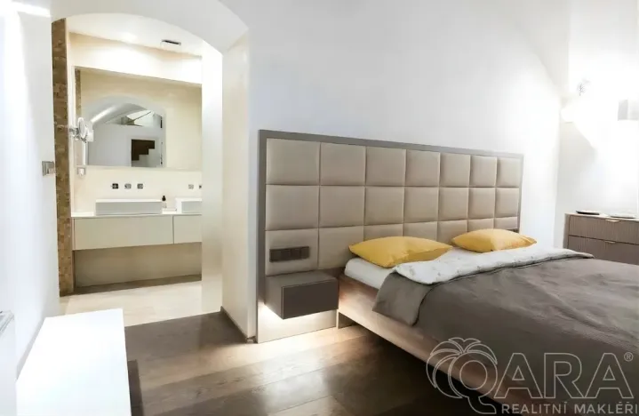 Prodej bytu 2+1, Praha - Nové Město, Soukenická, 62 m2