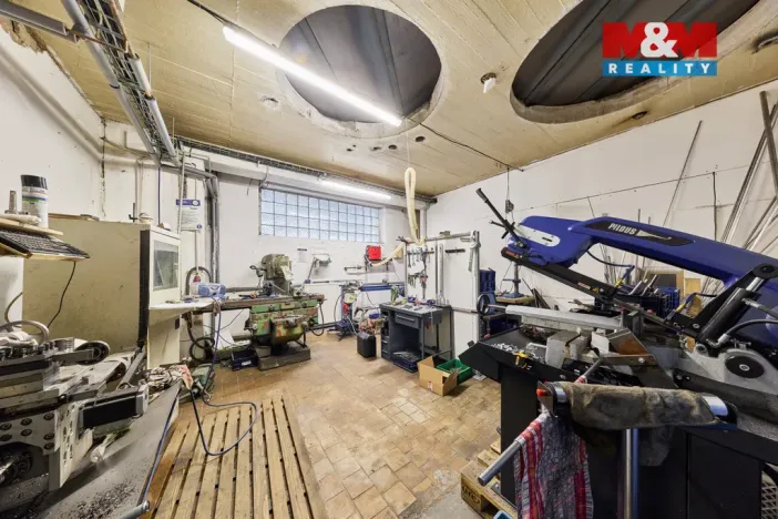 Prodej obchodního prostoru, Trutnov - Horní Staré Město, 1667 m2