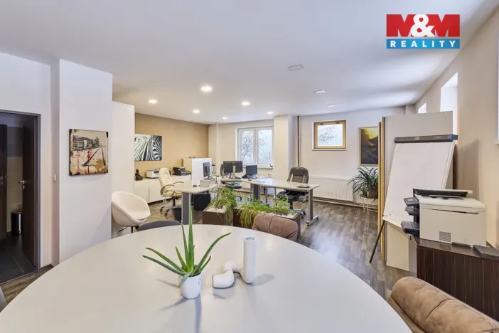 Prodej skladu, Trutnov - Horní Staré Město, 1667 m2