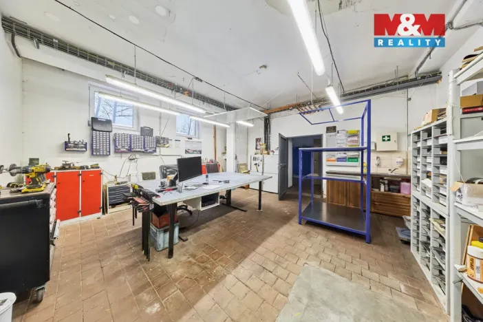 Prodej skladu, Trutnov - Horní Staré Město, 1667 m2