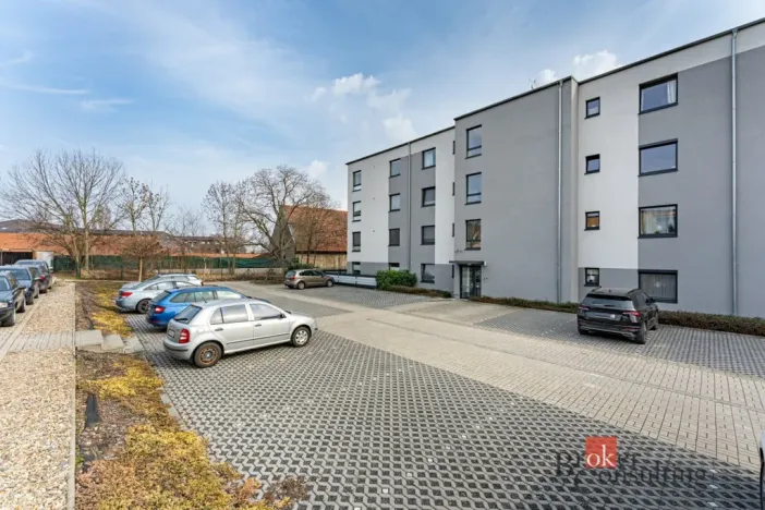 Prodej bytu 3+kk, Horoměřice, Holubova, 65 m2