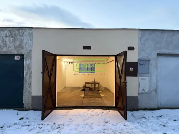 Pronájem garáže, Šternberk, Blahoslavova, 18 m2