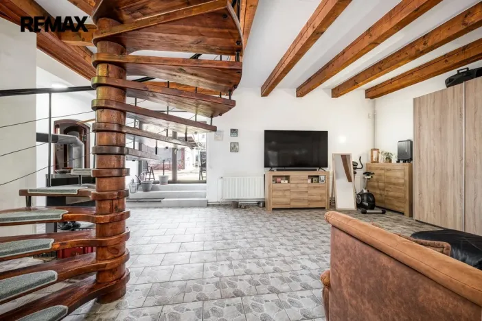 Prodej ubytování, Volary, K. V. Raise, 392 m2
