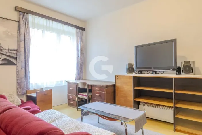 Prodej bytu 2+1, Znojmo, Rumunská, 50 m2