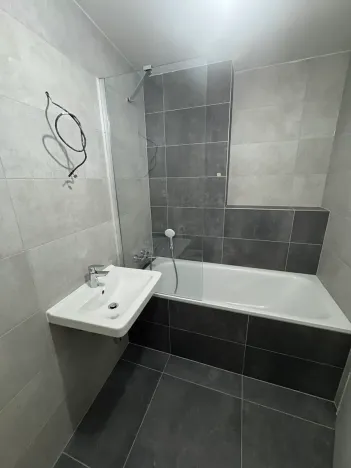 Pronájem bytu 2+kk, Praha - Břevnov, Bělohorská, 51 m2