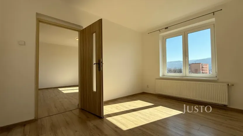 Pronájem bytu 3+1, Ústí nad Labem - Krásné Březno, Na Vinici, 65 m2