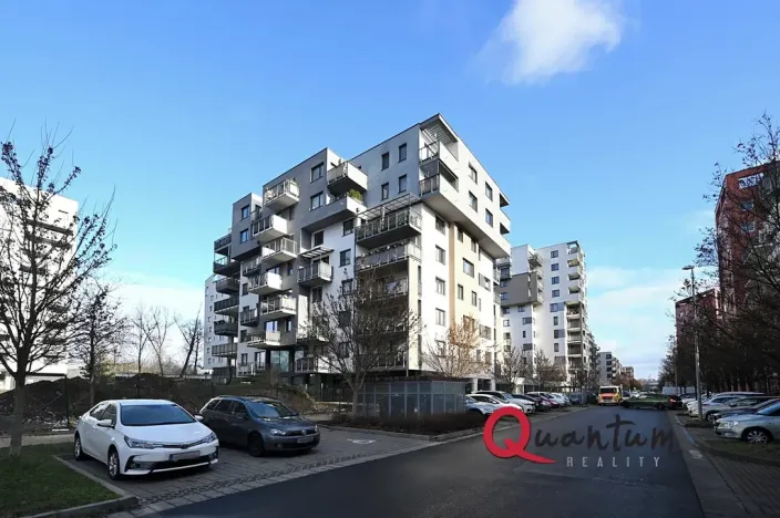 Pronájem bytu 2+kk, Praha - Vysočany, Pod Harfou, 57 m2