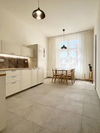 Pronájem bytu 2+1, Praha - Vinohrady, Římská, 85 m2