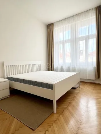 Pronájem bytu 2+1, Praha - Vinohrady, Římská, 85 m2