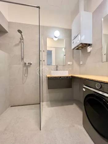 Pronájem bytu 2+1, Praha - Vinohrady, Římská, 85 m2