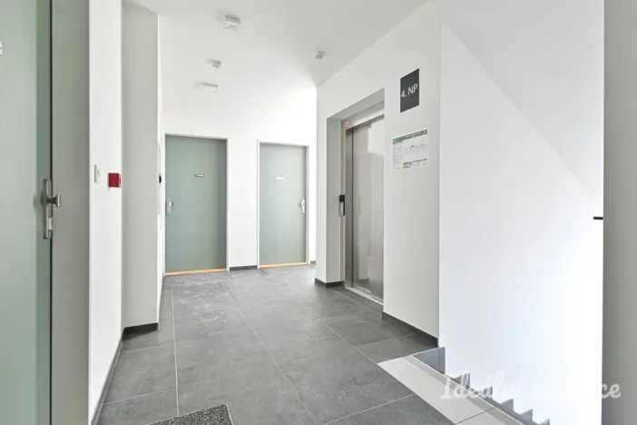 Pronájem bytu 2+kk, Brno, Jižní, 35 m2