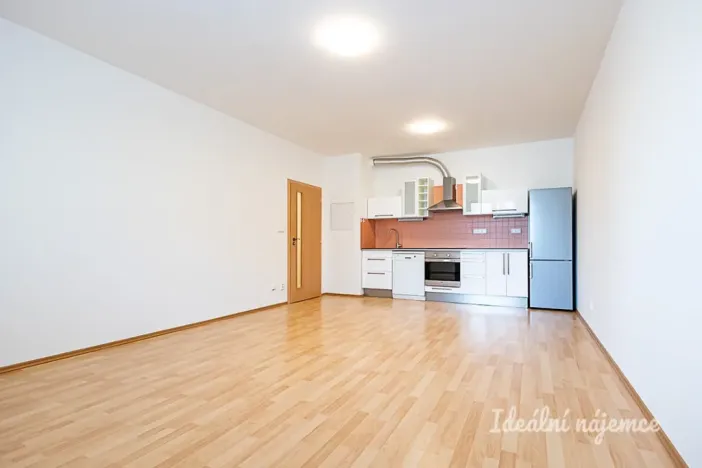 Pronájem bytu 1+kk, Praha, Hořínecká, 39 m2