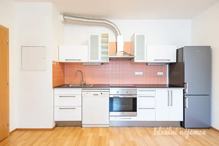 Pronájem bytu 1+kk, Praha, Hořínecká, 39 m2