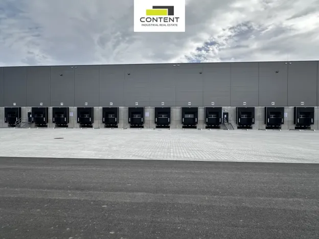 Pronájem výrobních prostor, Pardubice - Rosice, Salavcova, 4000 m2