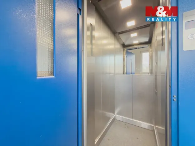 Prodej bytu 3+1, Karviná - Hranice, Čsl. armády, 74 m2