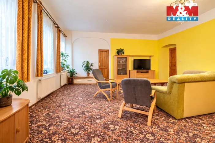 Prodej bytu 4+1, Nový Bor - Arnultovice, Gen. Svobody, 97 m2