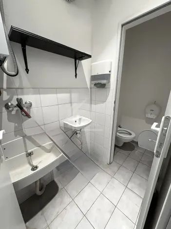 Pronájem restaurace, Praha, Rumunská, 85 m2