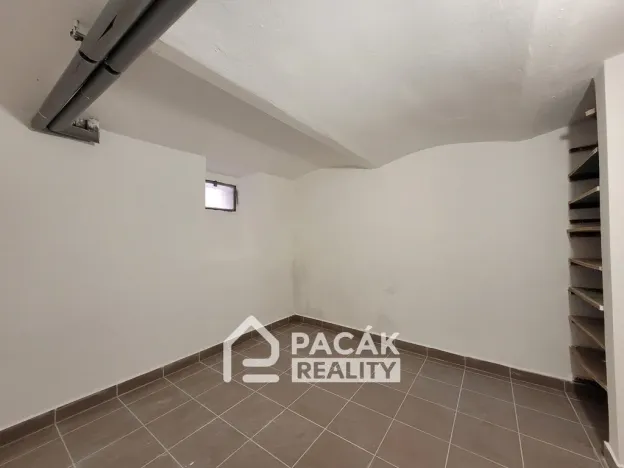 Prodej obchodního prostoru, Přerov, Sušilova, 28 m2