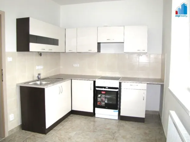 Pronájem bytu 1+kk, Plzeň - Jižní Předměstí, V Šipce, 56 m2